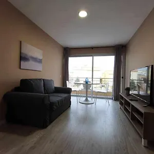 https://apartamento-junto-a-la-playa.in-canary-islands.com